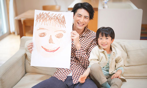 日本で父の日はいつから始まった?